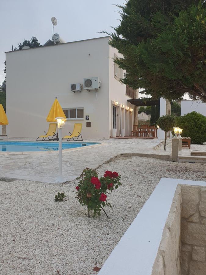 Villa Serapho Paphos Extérieur photo