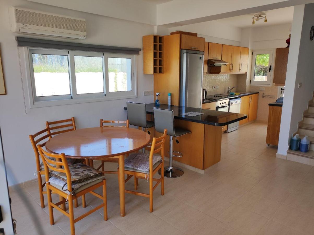 Villa Serapho Paphos Extérieur photo