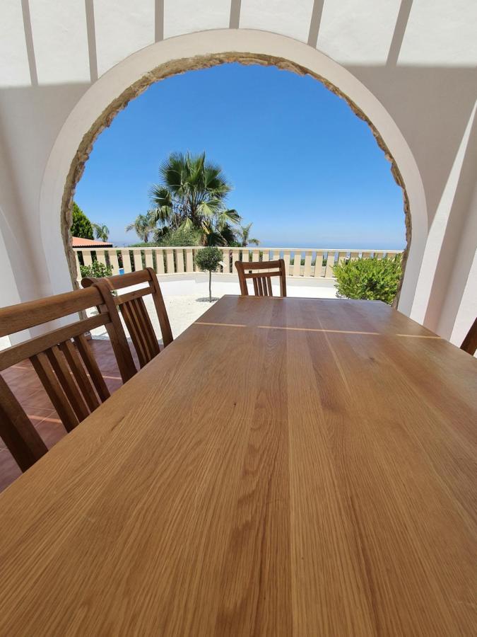 Villa Serapho Paphos Extérieur photo